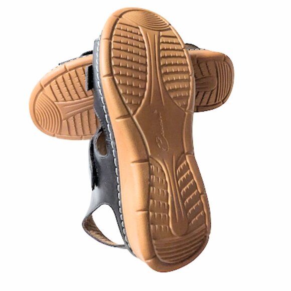 Comfort-Well by Beacon Black Leather Strappy Buckle Detail Comfort Sandal Size 7 - Picture 6 of 7